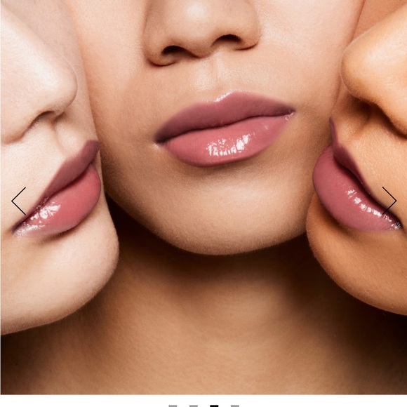 Tom Ford Lip Gloss Luxe in Sunrise Pink 022 ( Mauve) - Picture 4 of 10